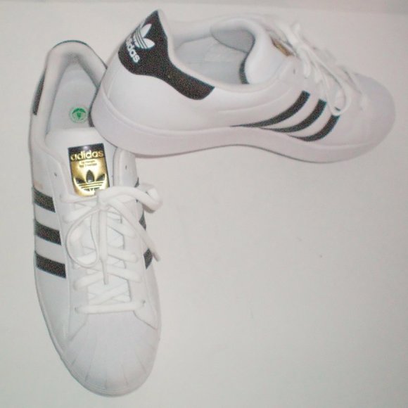 Adidas Superstar Men's US 13.5  White with Black - Picture 3 of 4